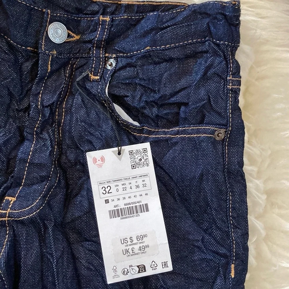 Zara Wrinkle Effect Low-Rise Straight Jeans in Rinse Wash